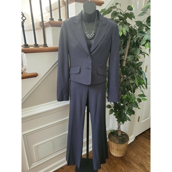 BCBGMaxAzria Jackets & Blazers - BCBGMAXAZRIA Women Solid Gray Wool Two Buttons Blazer & Pant 2 Piece Suit Size M